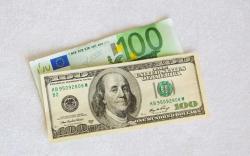 Курси валют ЦБ РФ на 27 квітня 2016: долар по 66,5 і євро по 75